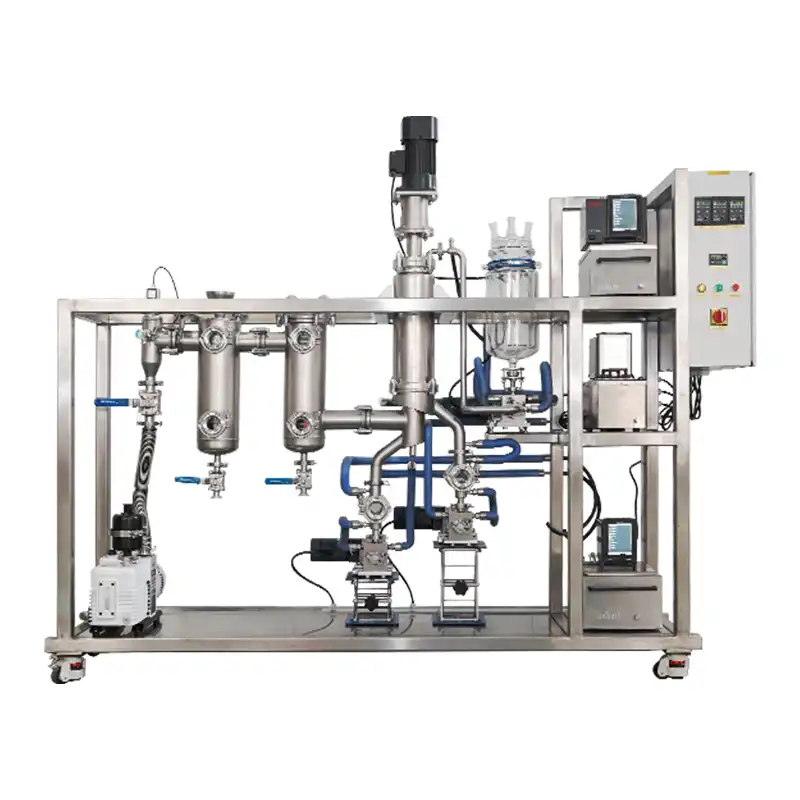 Des cannabinoïdes aux produits chimiques fins&nbsp;: applications polyvalentes des équipements de distillation en couche mince