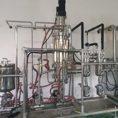 Id-Distillazzjoni tal-Film Imsaħ hija Superjuri għat-Tekniki Tradizzjonali tad-Distillazzjoni